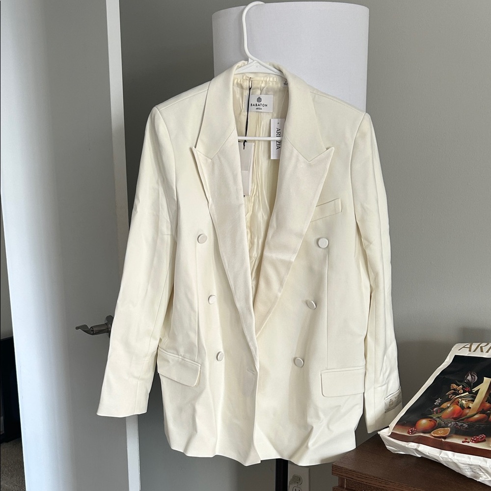 Aritzia Cream Double-Breasted Blazer
